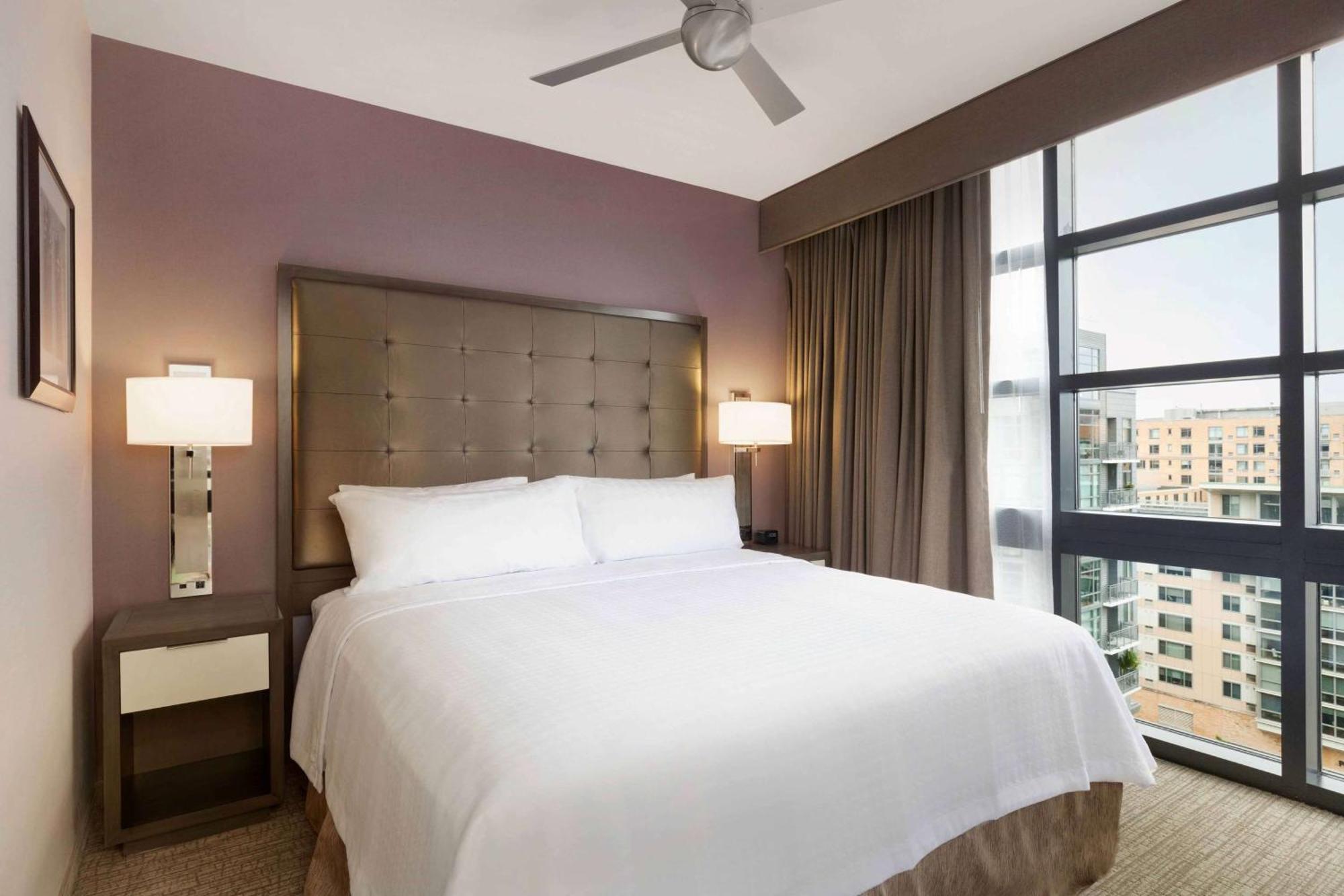Homewood By Hilton Dc Convention Center Hotel